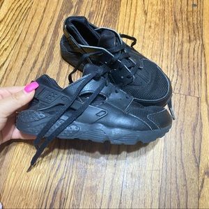 Nike air huarache leather sneakers size 1